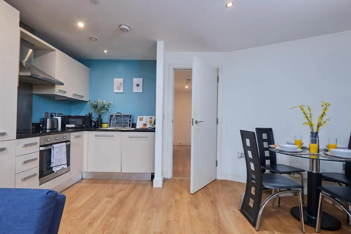Leeds - 4 Beds - Balcony - Wifi - Yorksha Property Verenigd Koninkrijk
